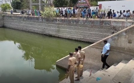 கோவில் தெப்ப குளத்தில்  தவறி விழுந்த இரு சிறுமிகள்... சோகத்தில் மூழ்கிய மக்கள்...