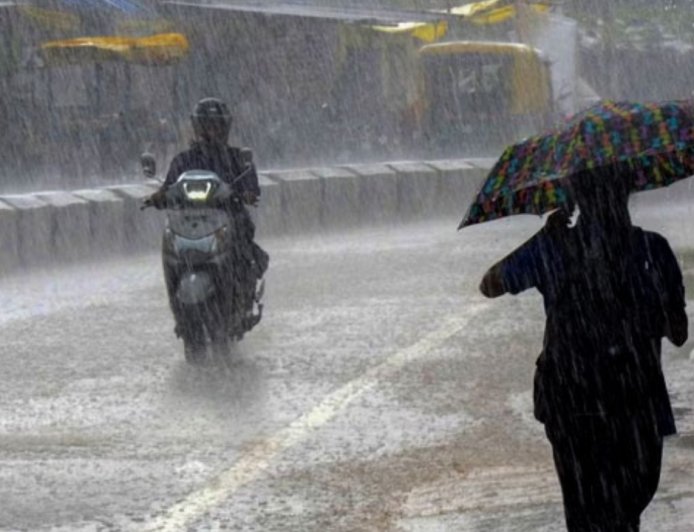 TN Weather: தமிழகத்தில் கொட்டி தீர்க்கப்போகும் கனமழை.. வானிலை மையம் எச்சரிக்கை!